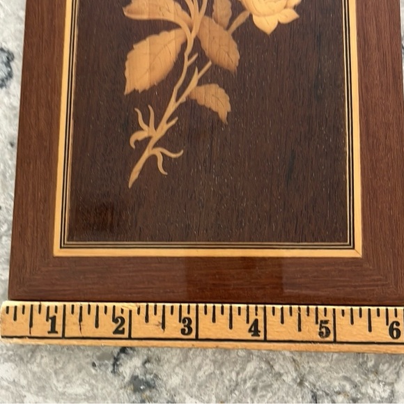 Sorrento Inlaid wooden Flower Wall Plaque - Picture 5 of 6